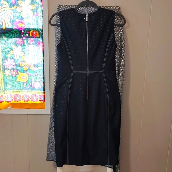 CALVIN KLEIN BLACK SHEATH DRESS with WHITE DETAIL. SIZE 4. LIKE NEW! - Picture 7 of 9
